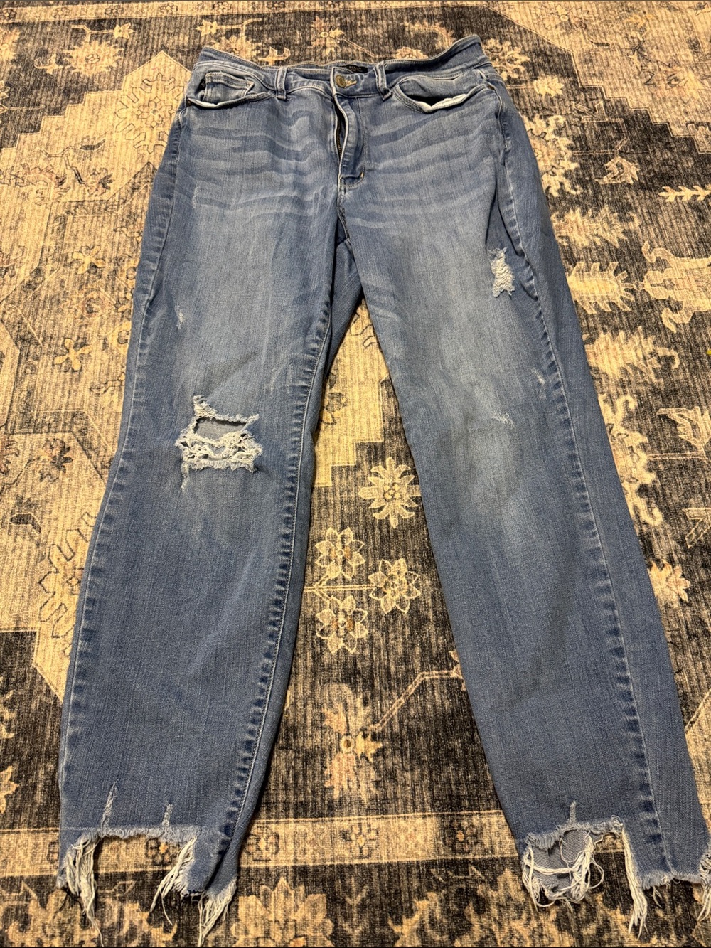Judy Blue Distressed Medium Blue Boyfriend Jeans